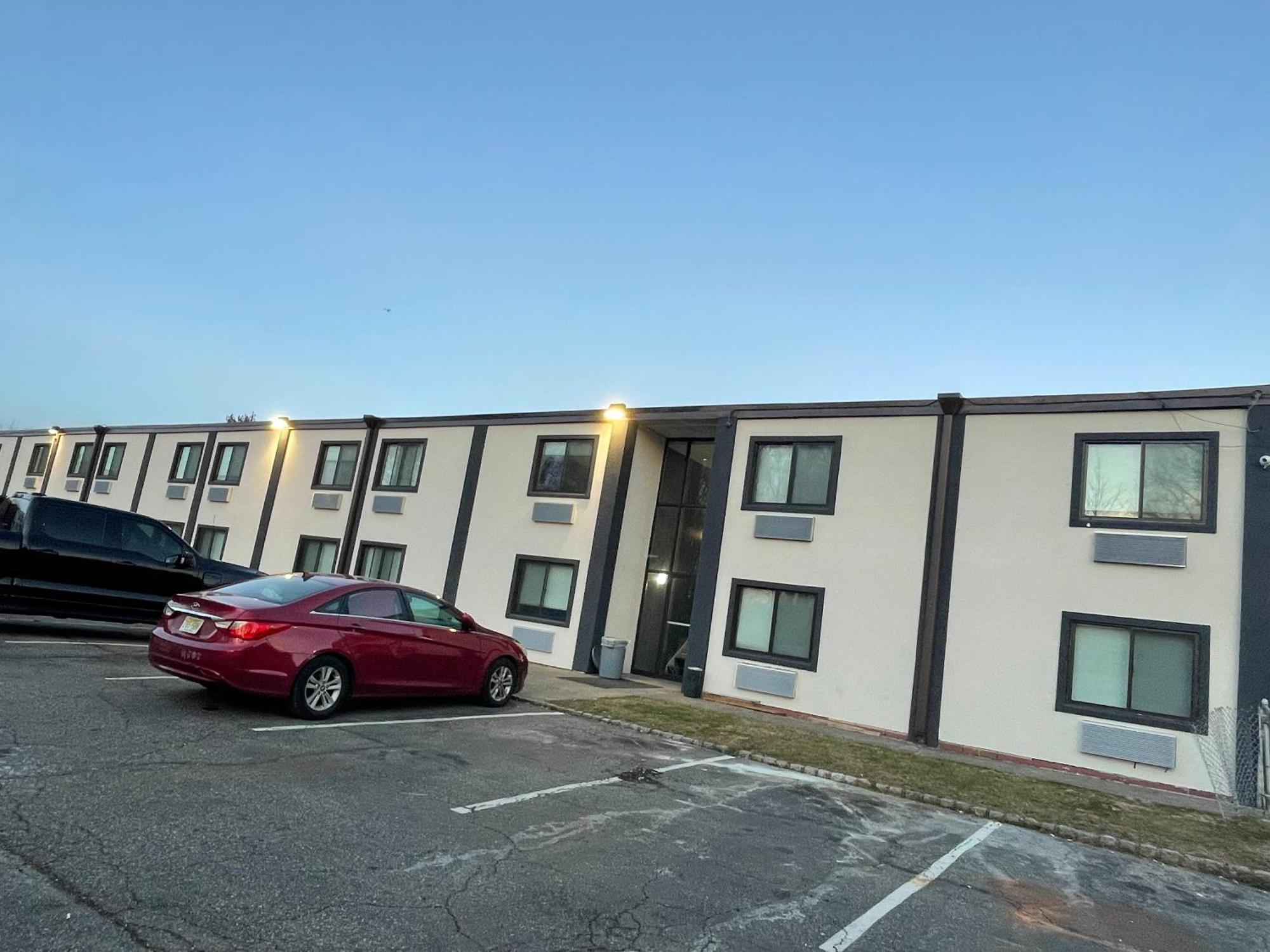 The Wayne Inn Exterior foto